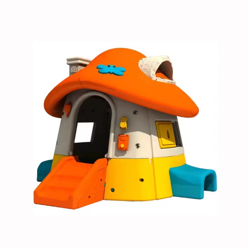 Kids Outdoor House - منطقة لعب الأطفال في الفناء الخلفي