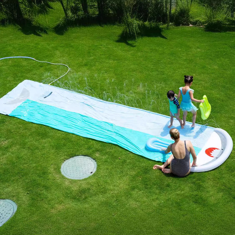 زحليقة مائية قابلة للنفخ على ش - مراجعة Kids Outdoor Garden Toys وسعره