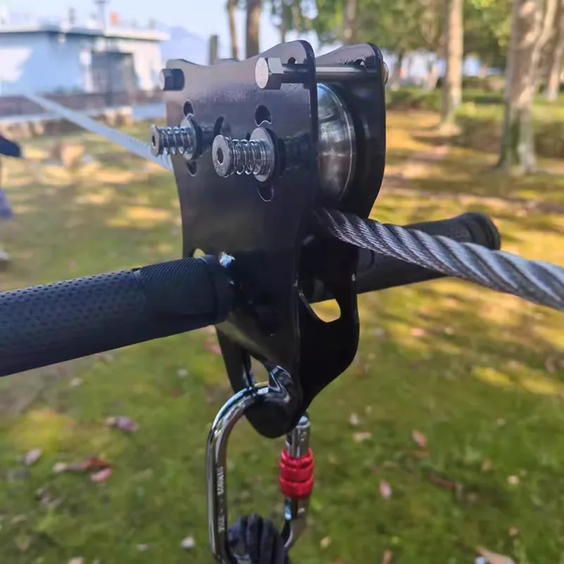 زلاجة هوائية للأطفال للاستخدام - مراجعة Kids Outdoor Zipline وسعره
